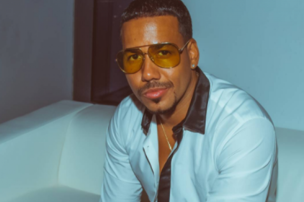 Romeo Santos "Mi papá es mi héroe favorito"